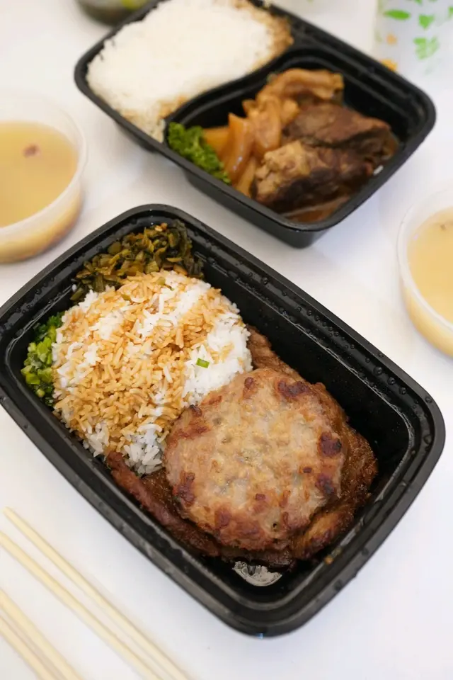 鹹魚肉餅煎豬扒飯