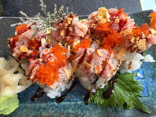 吞拿魚蓉是此卷物的一個亮點