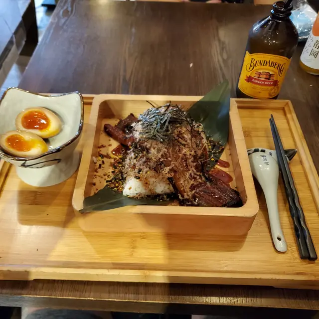 浦燒原條鰻定食