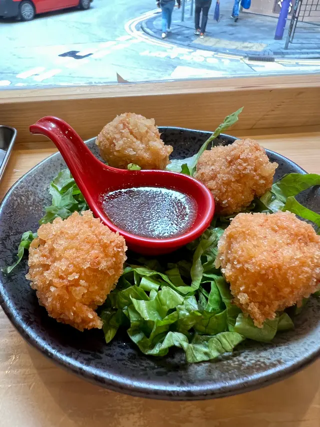 秘製自家手打脆炸蝦丸