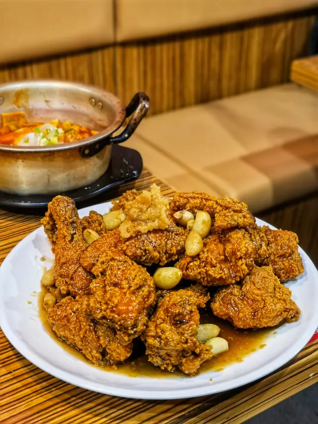 蜂蜜蒜蓉炸雞(全隻)