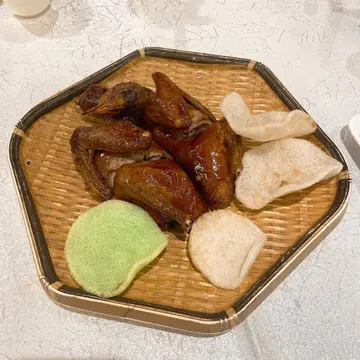 烧乳鸽