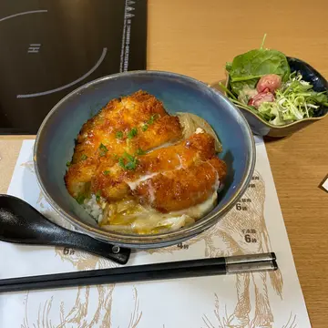 滑蛋吉列猪扒饭