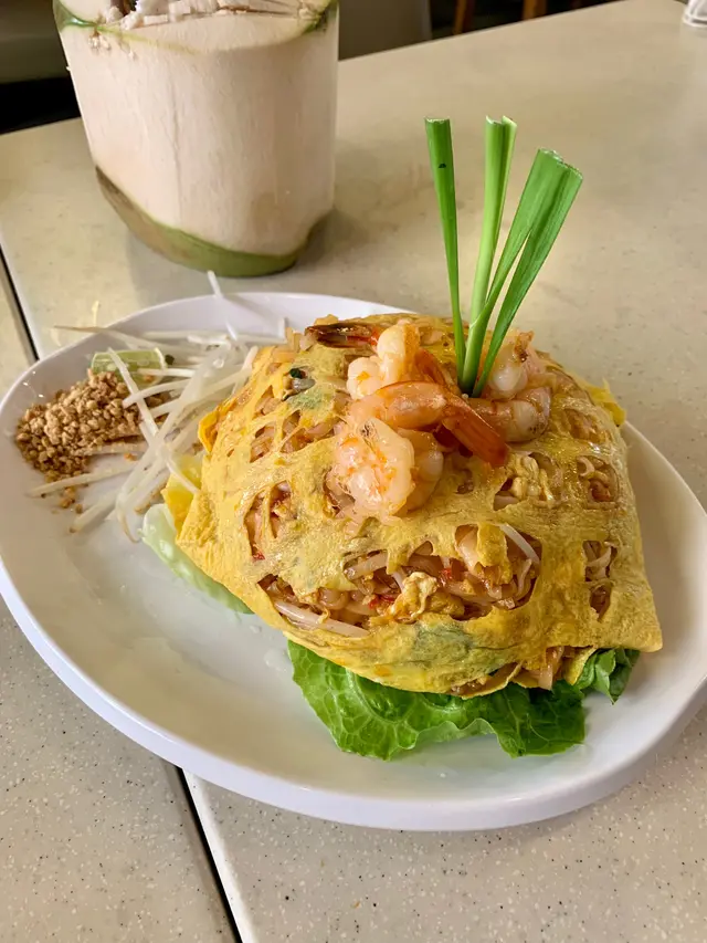 蛋包鮮蝦金邊粉