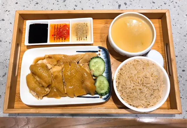 亞參去骨海南雞飯