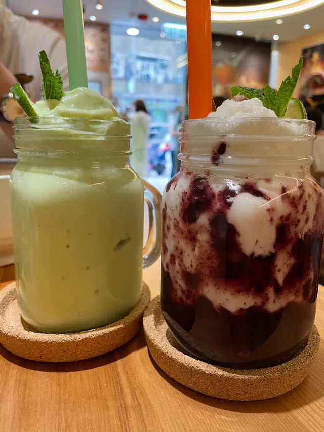 牛油果沙冰/  紫米乳酪沙冰