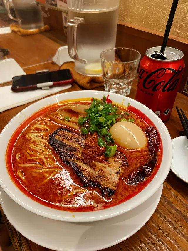 辛辣炙燒豚肉味拉麵 