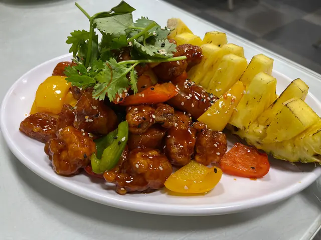 菠蘿咕嚕肉