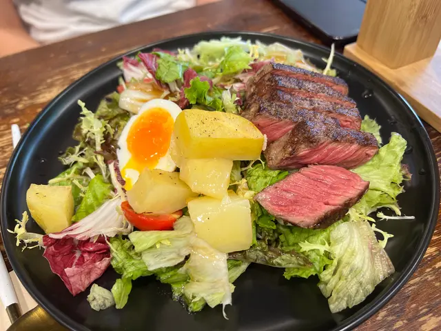 慢煮紐西蘭牛扒沙律