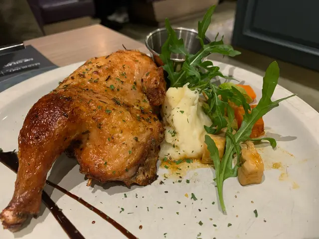 爐燒香檸春雞配迷迭香燒汁