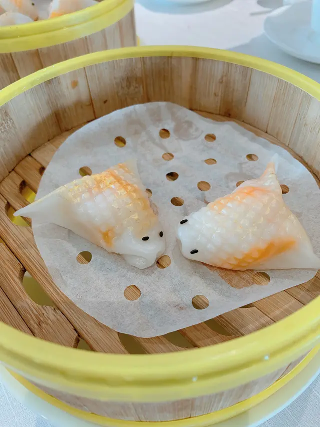芹香鮮蝦金魚餃