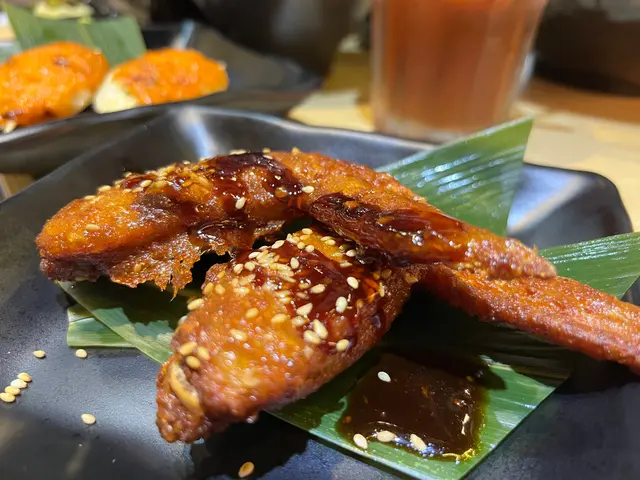 名古屋芝麻雞翼