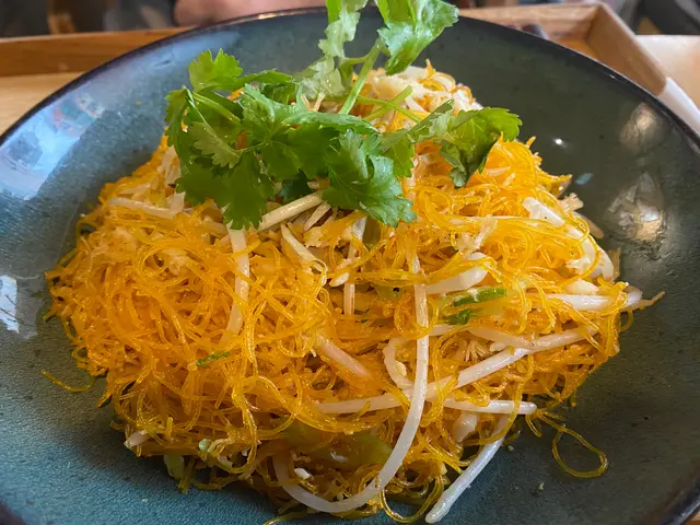 蟹肉金絲炒米粉