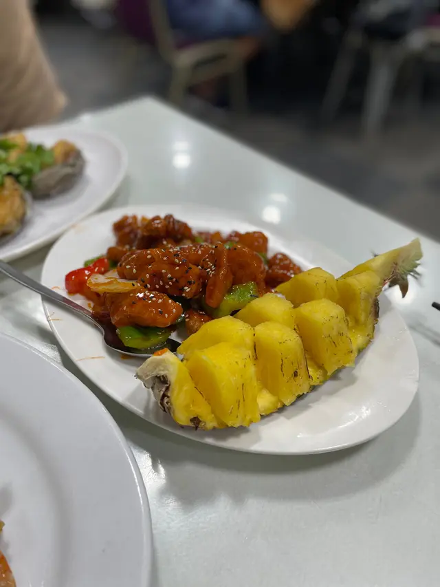 菠蘿咕嚕肉