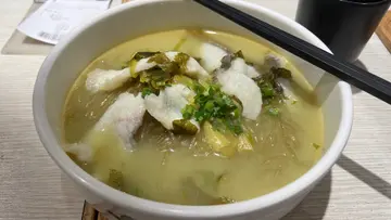 酸菜鱸魚薯粉