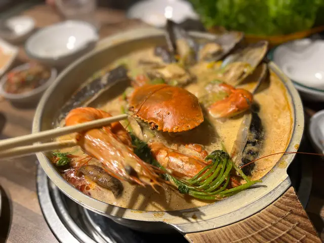 味濃郁香氣撲鼻叻沙湯底