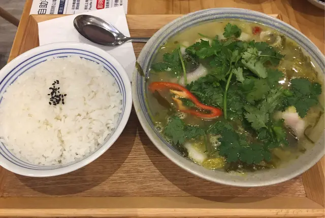 秘罈酸菜魚湯飯