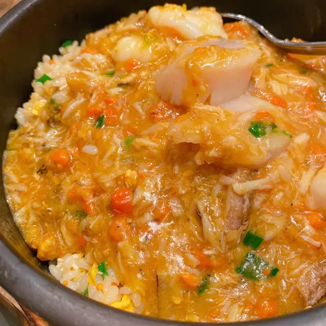 蟹粉海皇石頭飯