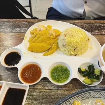 海南鸡饭