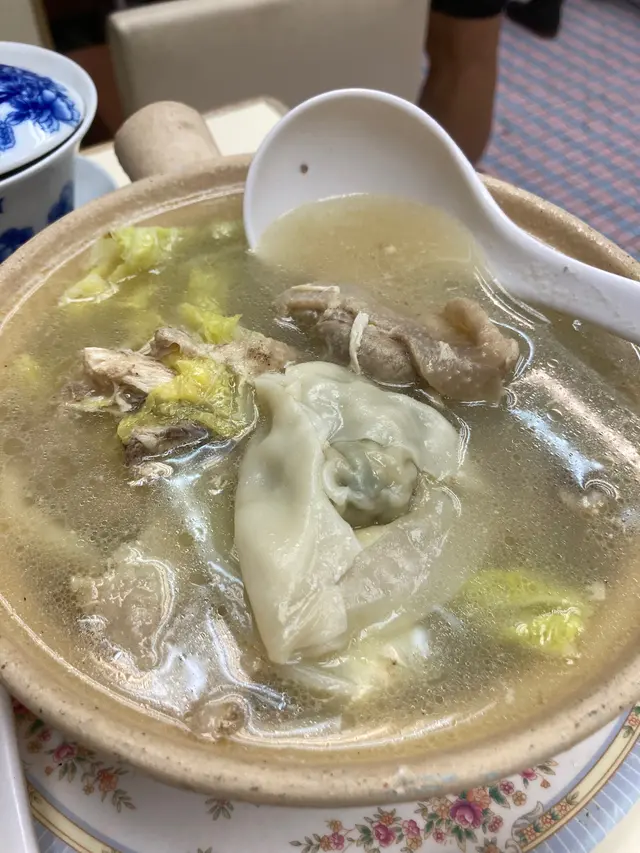 雲吞雞湯
