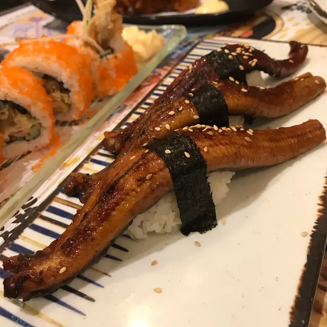 燒鰻魚壽司