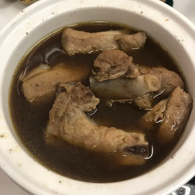 一字骨肉骨茶
