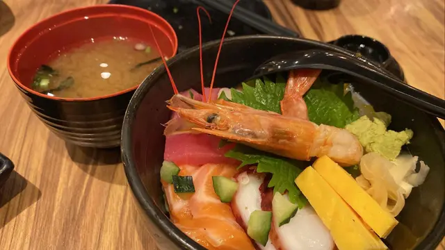 海鮮丼