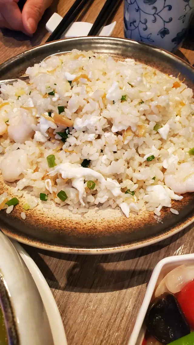 瑤柱蝦仁蛋白炒飯