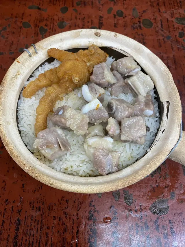 鳳爪排骨飯