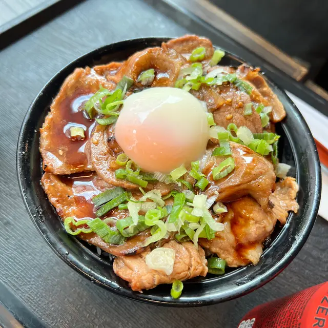 豚肉丼