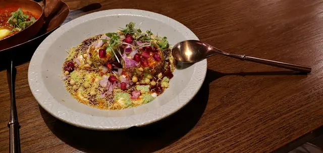 Aloo Tikka Chaat