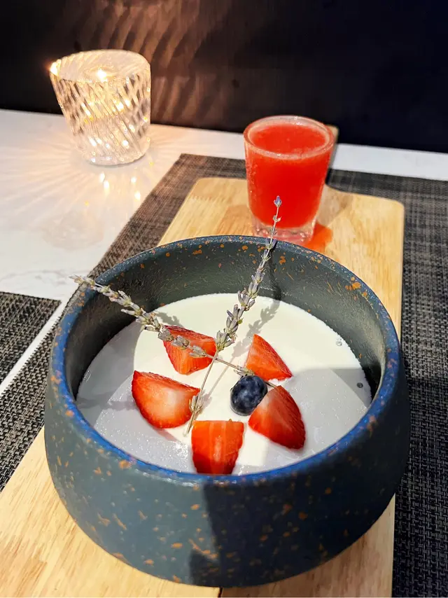 薰衣草奶凍.士多啤梨凍湯