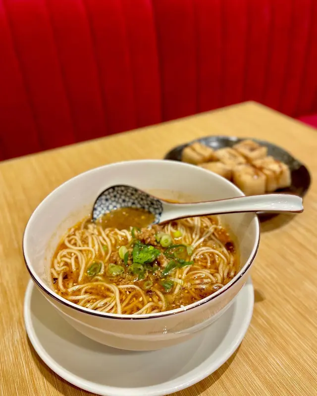 馳名擔擔麵
