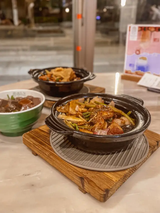 蒜子火腩大鱔煲