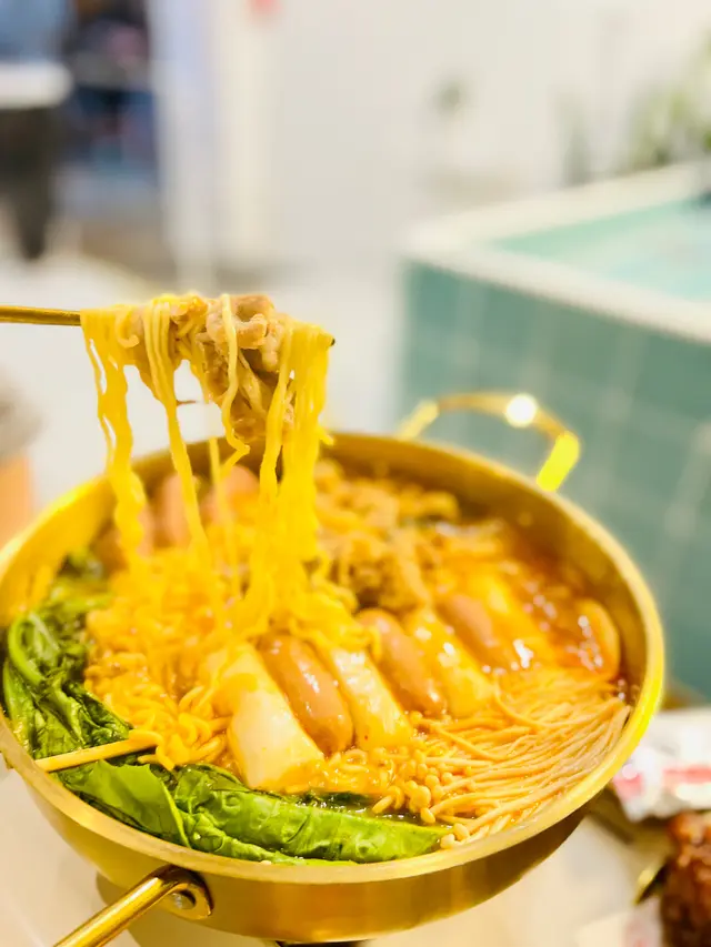 韓式牛肉部隊鍋