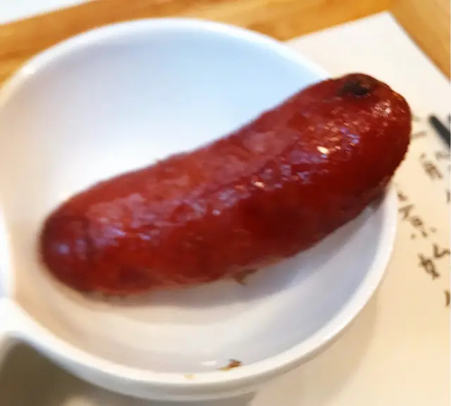 台灣夜市的台灣腸.有少少蜜糖味.皮脆好味!