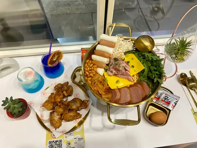 晚市部隊鍋套餐 