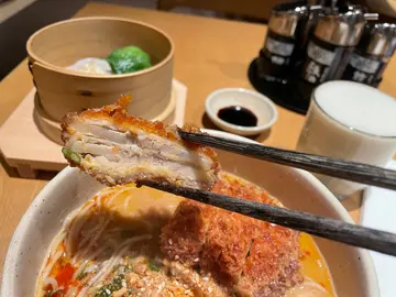千层猪扒担担面