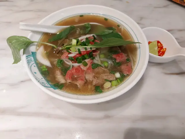 河內生牛肉湯河粉