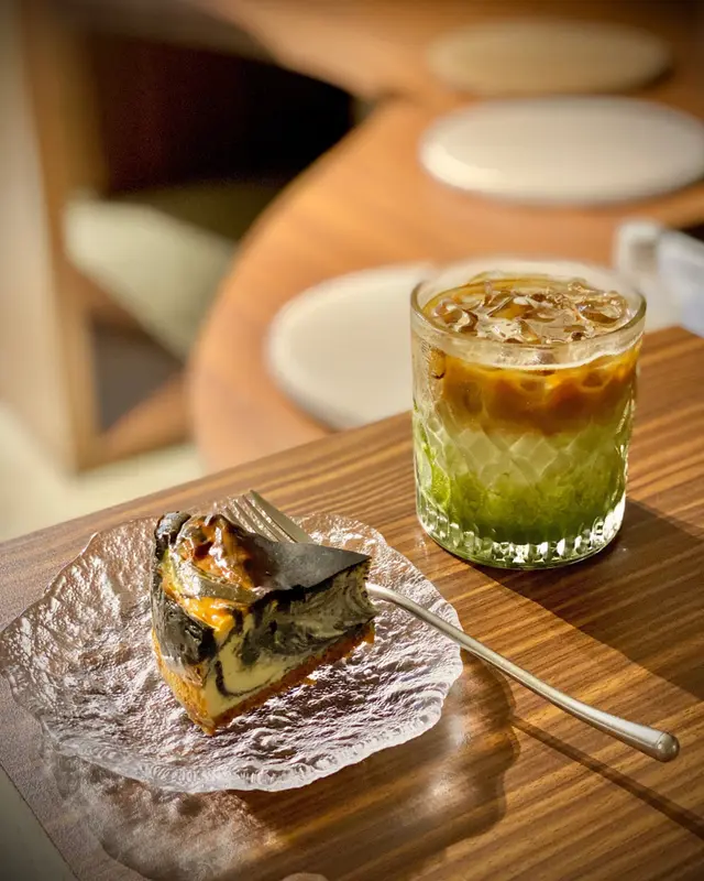 黑芝麻芝士蛋糕