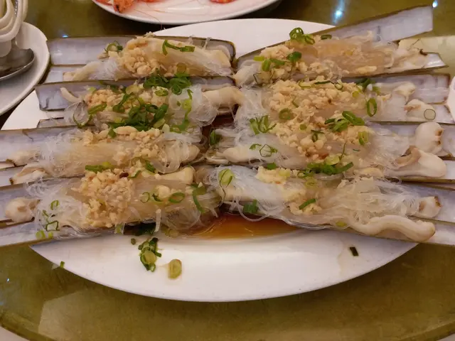 蒜蓉粉絲蒸蟶子