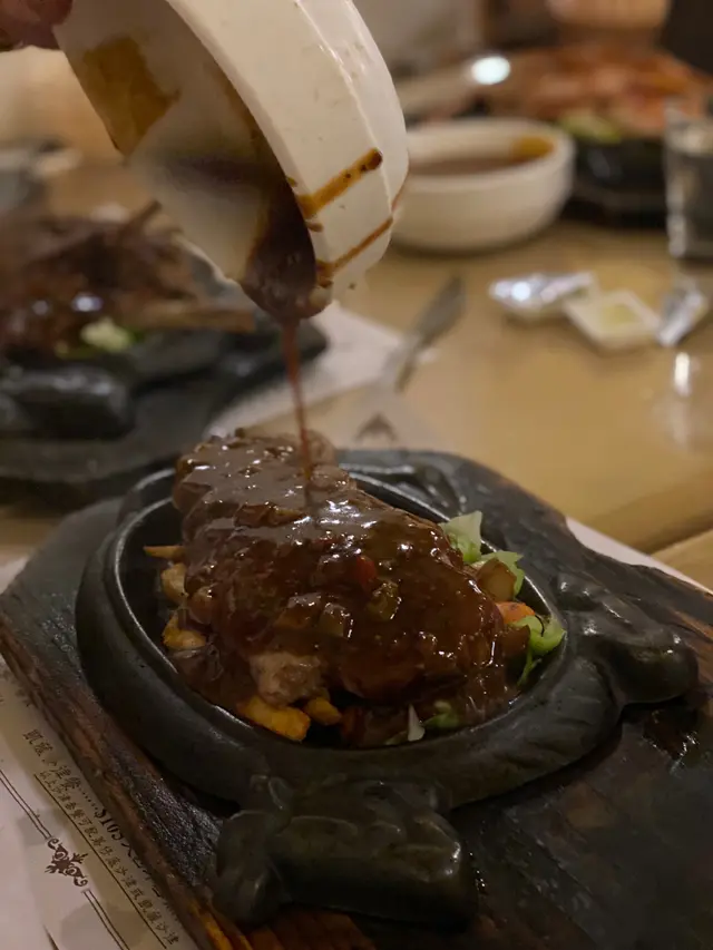 男朋友同佢哥哥都點哩個,佢地都食開,覺得好食