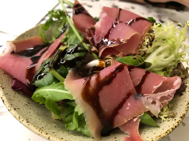 前菜 - Parma Ham 配沙律菜