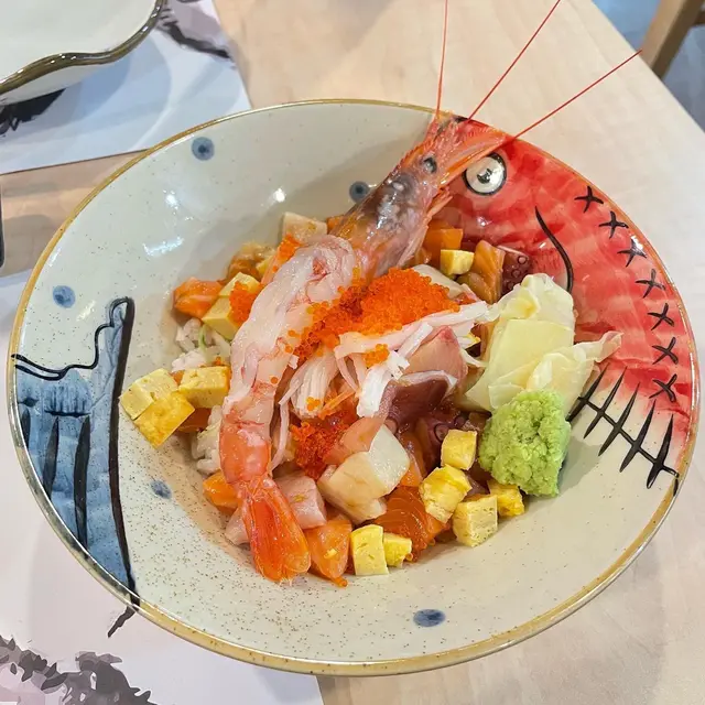 醬油角切魚生丼