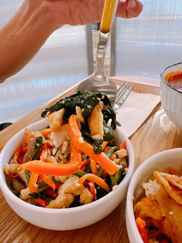 五彩野菜濃豆腐拌