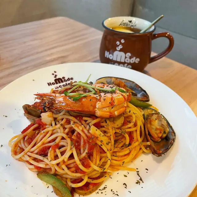 香辣虎蝦海鮮意粉