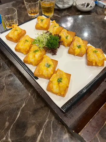 蝦多士