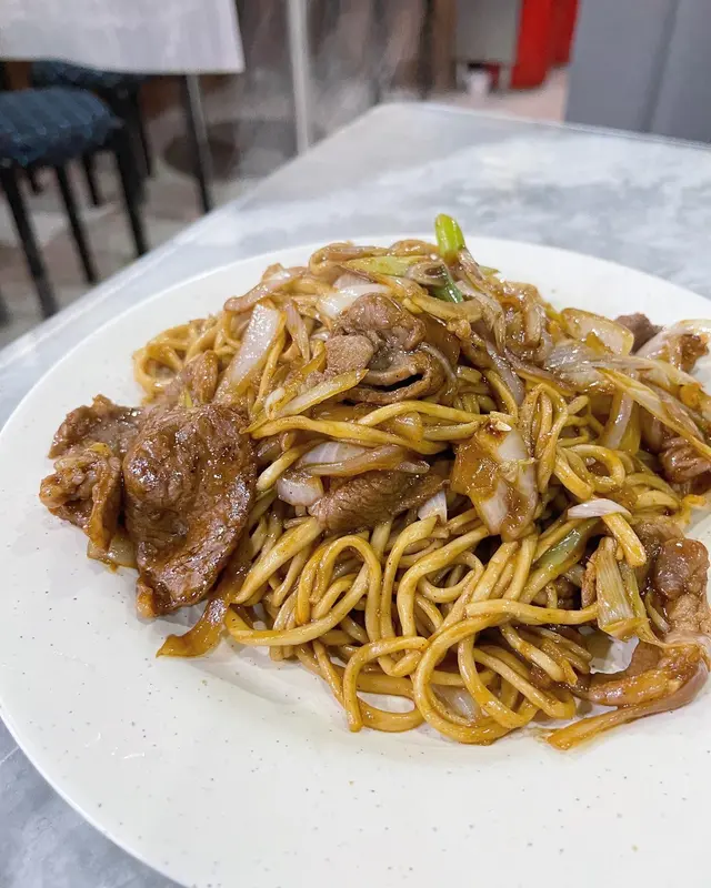 蔥爆羊肉炒拉麵