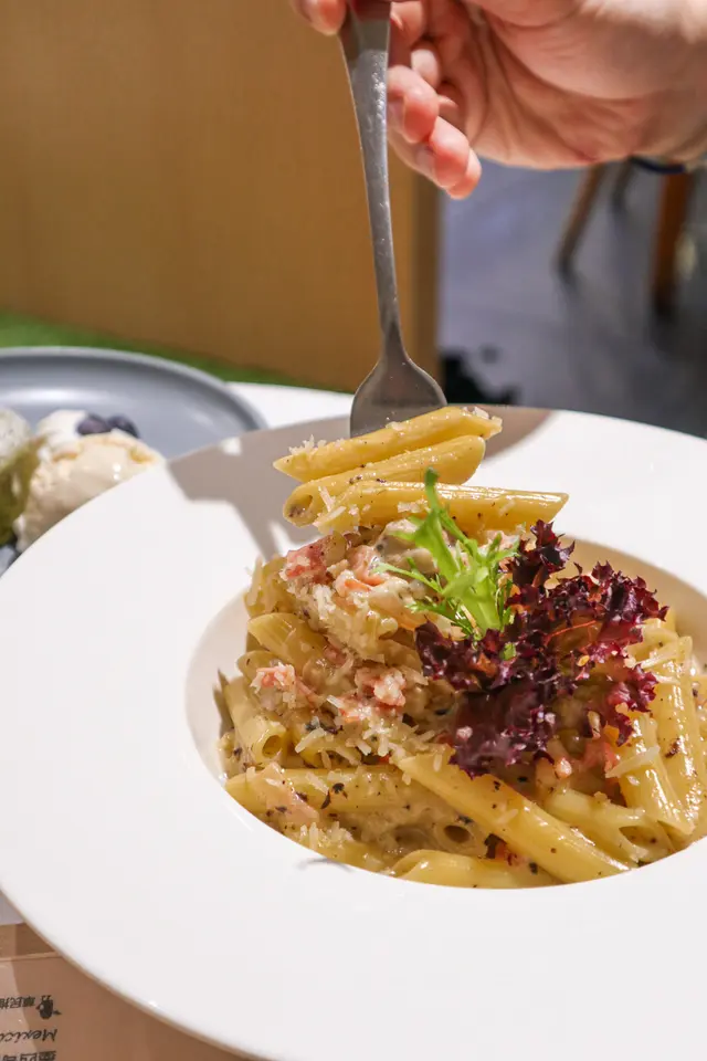 卡邦尼蛋汁長通粉 加點松露醬