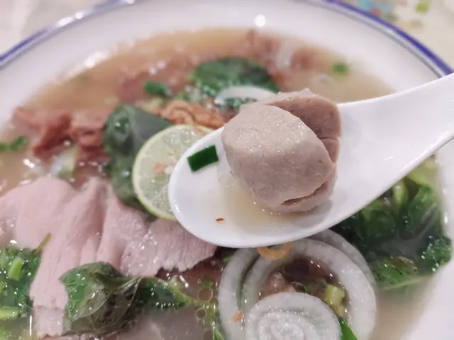 越式金牛河